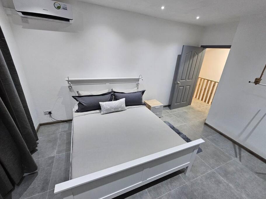 Rooftop Luxury Riviere Noire